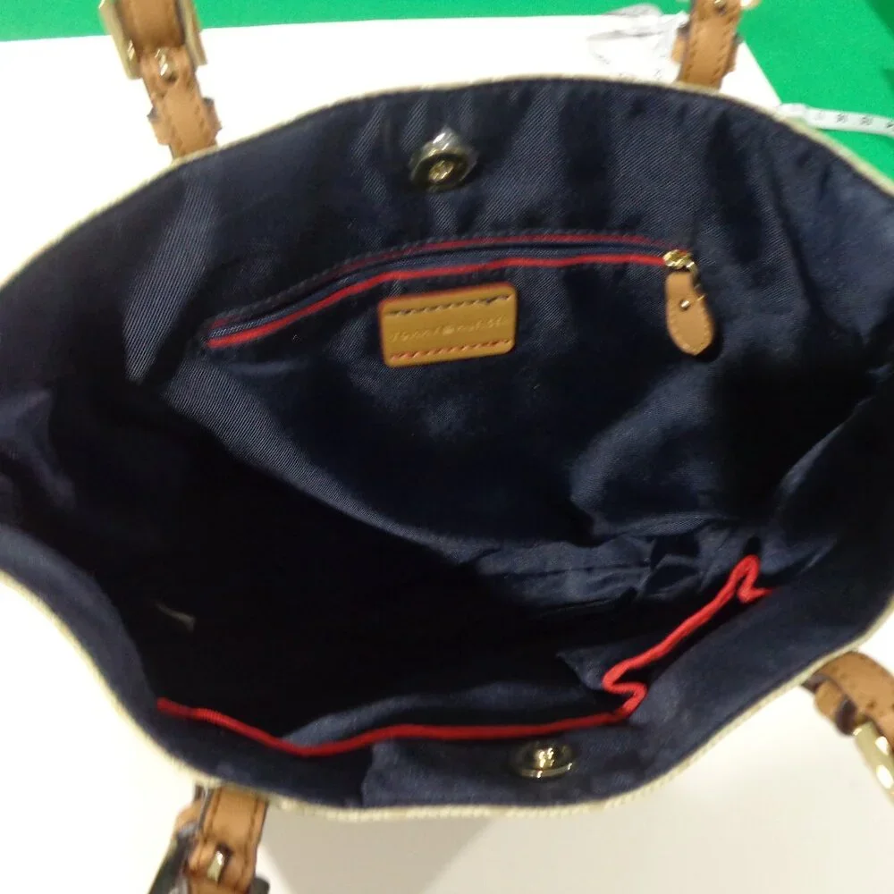 Tommy Hilfiger Tan Signature Logo Large Tote Bag Gold Tone Hardware‎ Brown